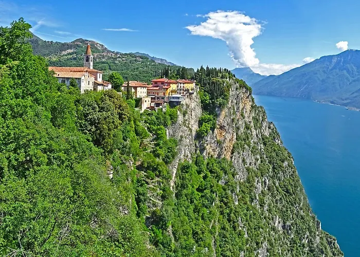 Casa De Pol Exclusive Lake View By Gardadomusmea